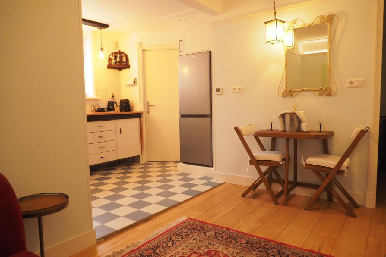 דה בורג B&B Bureau Warmoesstraat מראה חיצוני תמונה