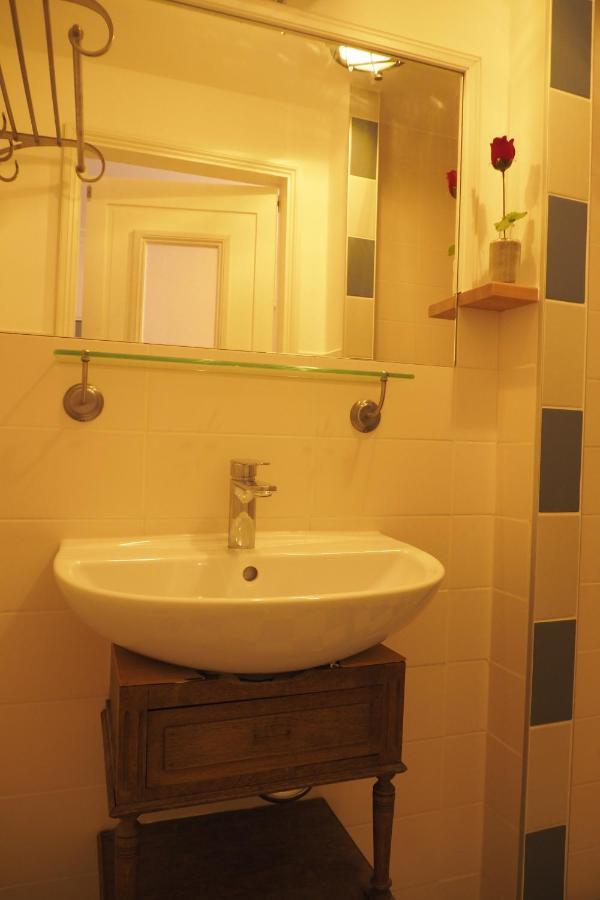 דה בורג B&B Bureau Warmoesstraat מראה חיצוני תמונה
